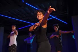 Dança é ótima aliada para a saúde por Divulgação e Shutterstock