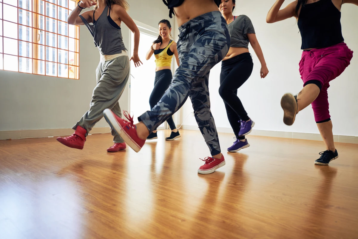 Dança é ótima aliada para a saúde por Divulgação e Shutterstock