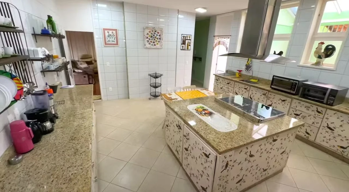 Mansão de Cid Moreira em Itaipava por Reprodução