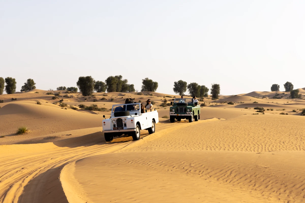 O que atrai os turistas para o deserto de Dubai por Divulgação
