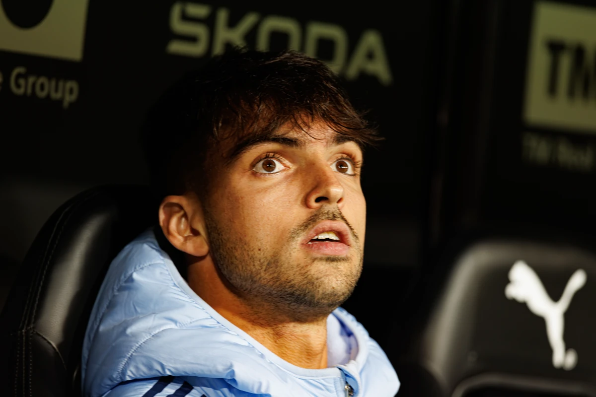 Raúl Asencio por Shutterstock