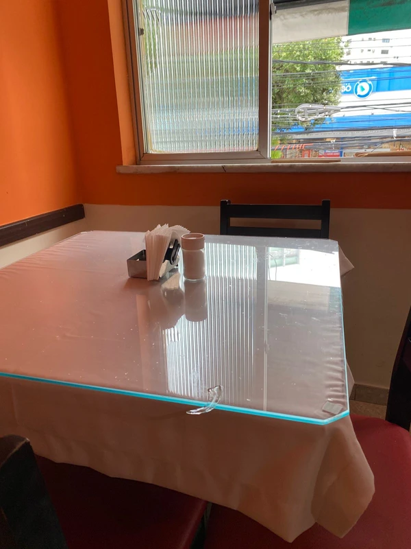 Restaurante invadido na Graça por Reprodução