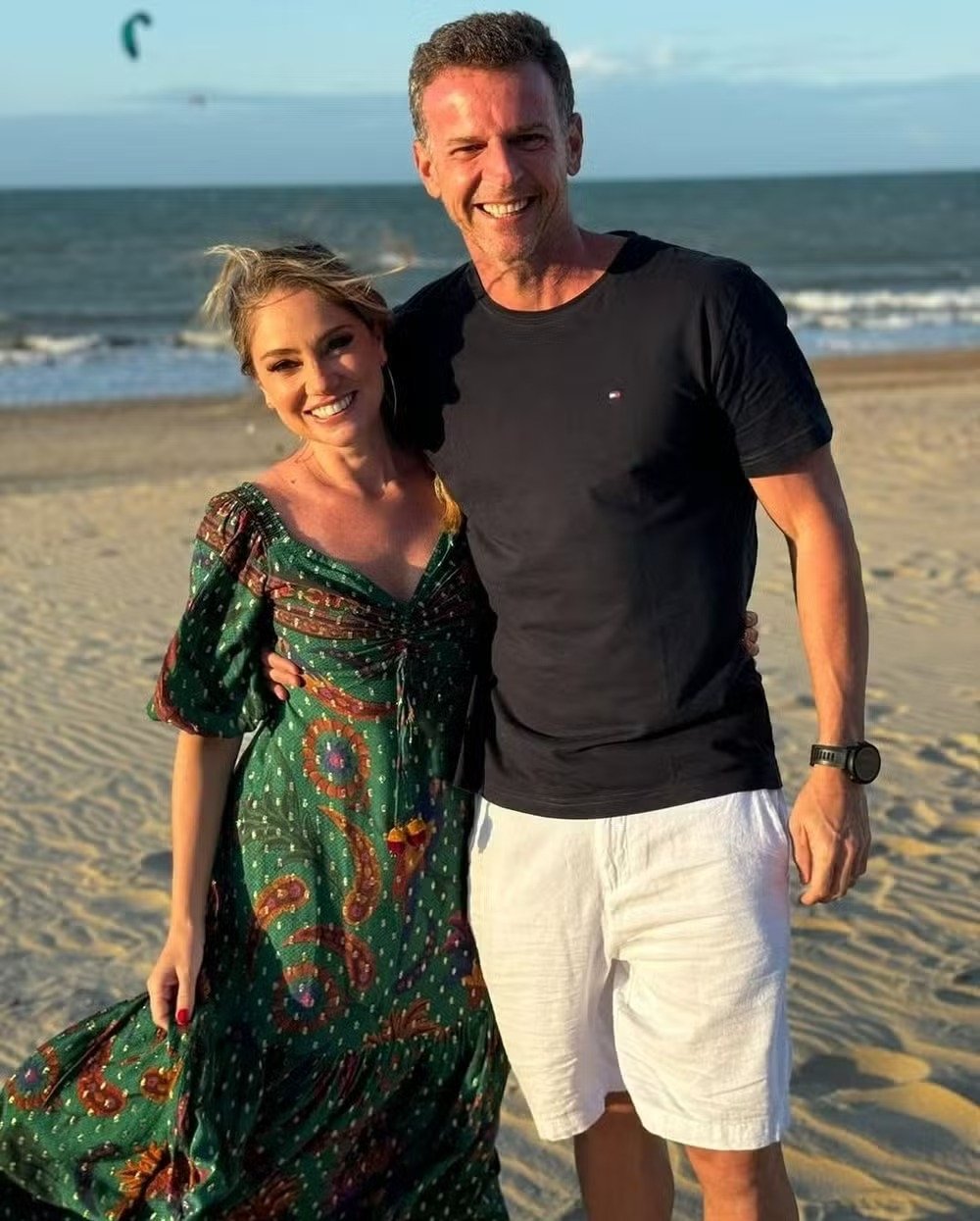 Juliana Baroni e o esposo, Eduardo Moreira por Reprodução/Redes Sociais