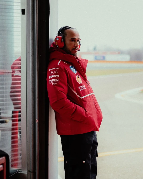 Lewis Hamilton por Reprodução/Instagram
