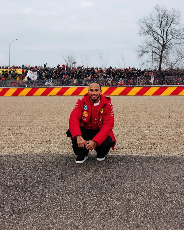 Lewis Hamilton por Reprodução/Instagram