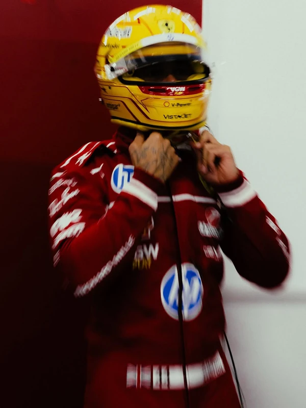 Lewis Hamilton por Reprodução/Instagram