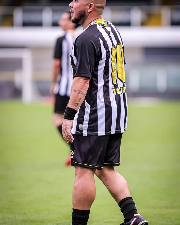 Madson, ex-jogador do Santos por Reprodução/Instagram @barbaproducoesfotografia