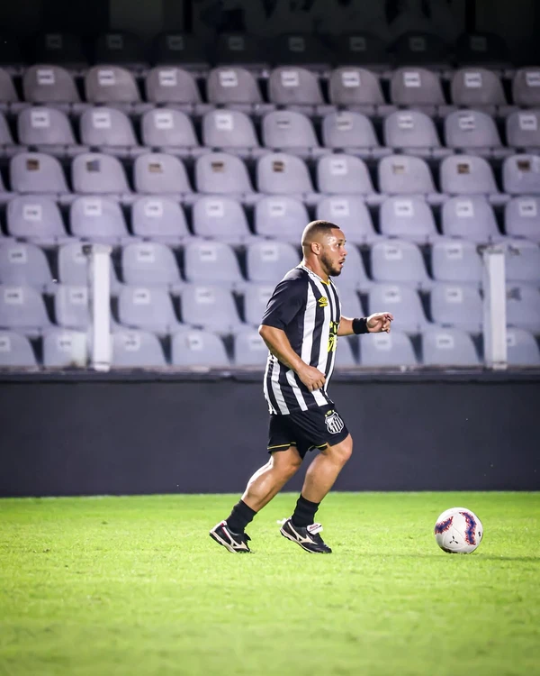 Madson, ex-jogador do Santos por Reprodução/Instagram @barbaproducoesfotografia