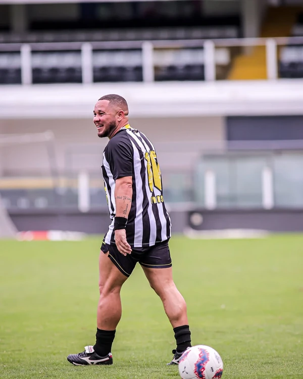 Madson, ex-jogador do Santos por Reprodução/Instagram @barbaproducoesfotografia