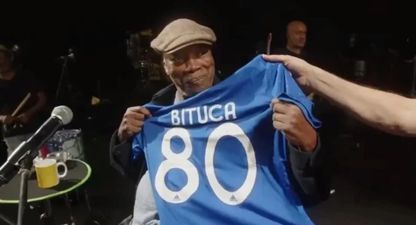 Milton Nascimento é torcedor do Cruzeiro 