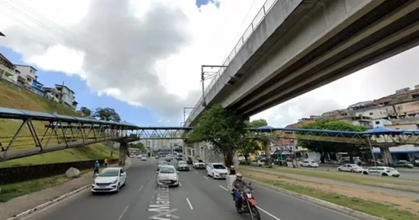 Passarela da Avenida Bonocô
