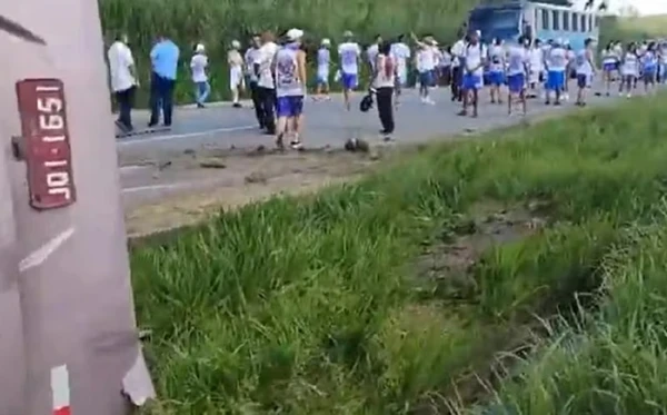 Acidente com o ônibus do Bahia em Escada (PE)