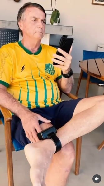Jair Bolsonaro neste domingo (3)
