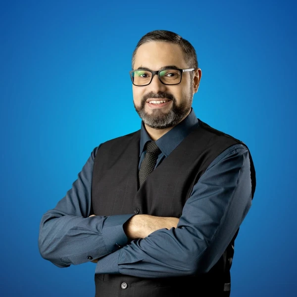 O professor Luciano Santana diz que  a  procura por esses cursos é um reflexo direto das grandes tendências globais e das demandas estruturais da sociedade contemporânea