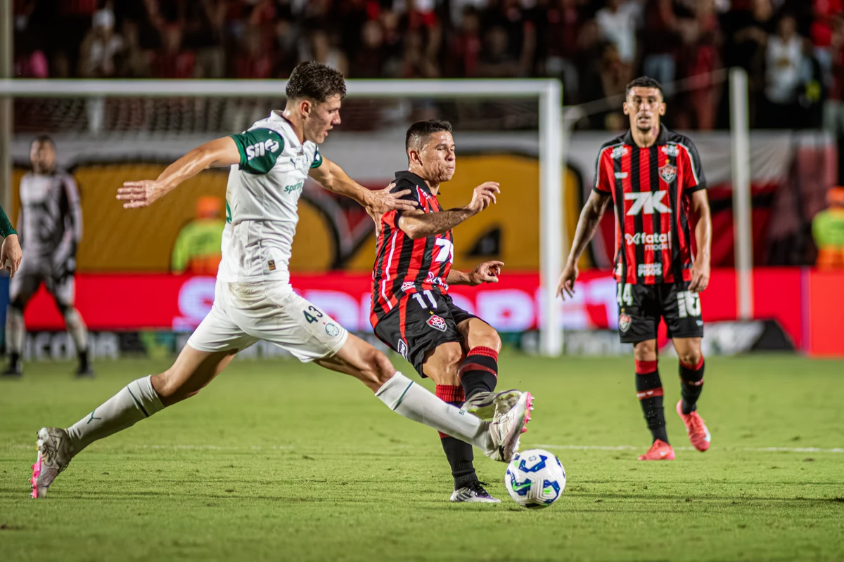 Vitória 2x2 Palmeiras, no Barradão