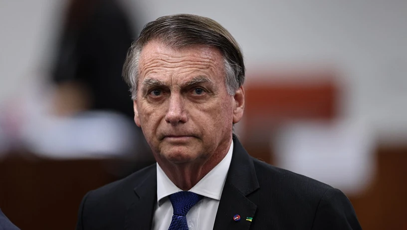 Imagem - Jair Bolsonaro chegou a parar de respirar, afirma filho