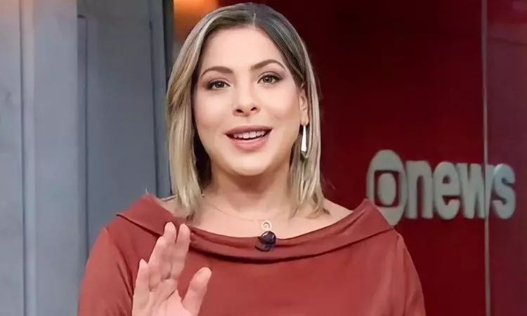 Daniela Lima por Reprodução