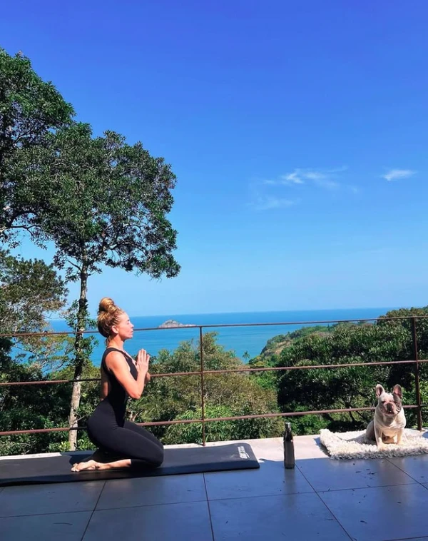 Danielle Winits por Reprodução | Instagram