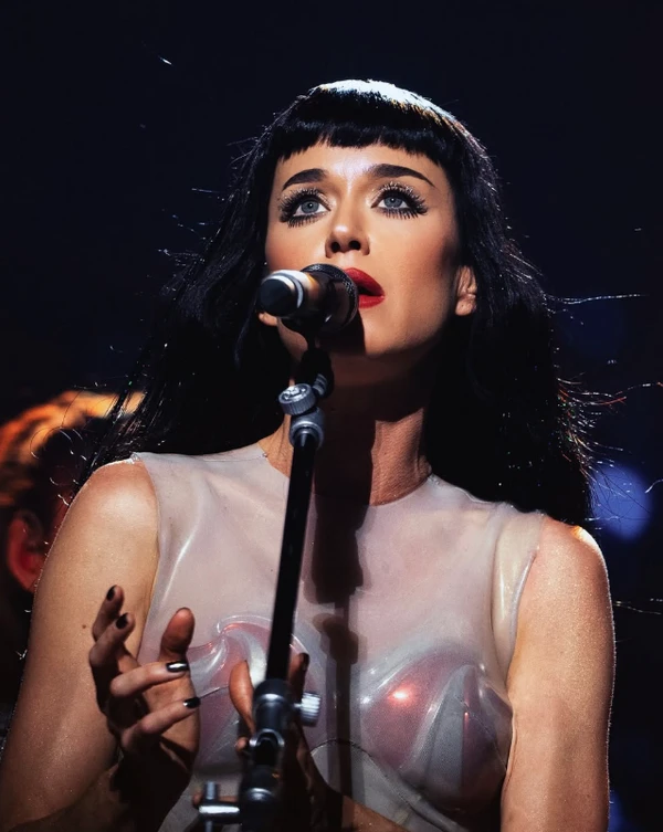 Katy Perry por Reprodução | Instagram