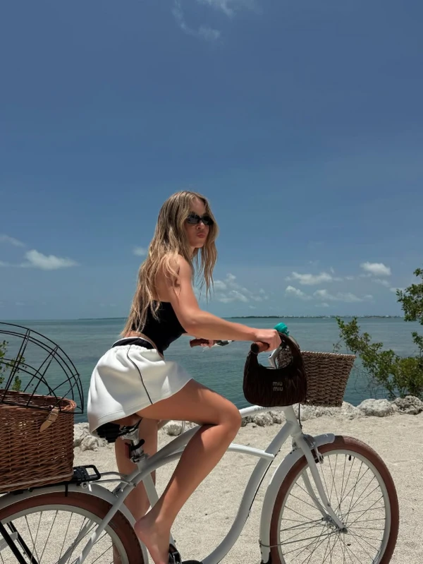 Sydney Sweeney por Reprodução | Instagram