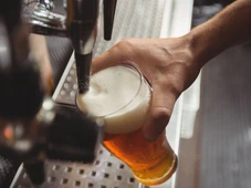 Imagem - Ingrediente da cerveja faz bem para a saúde; entenda descoberta