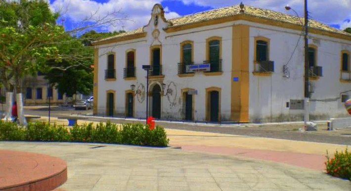 Imagem - Prefeitura baiana abre seleção para 410 vagas com salários de até R$ 10 mil