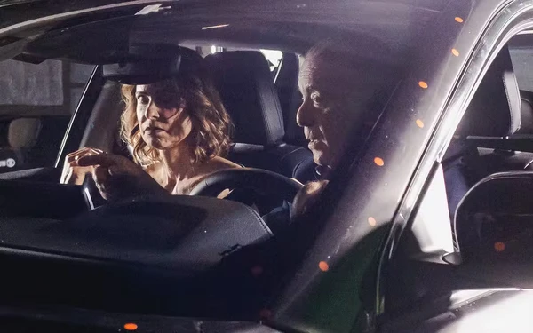 Abel e Rebeca sofrem acidente em 