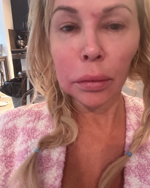 Brandi Glanville por Reprodução