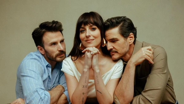Chris Evans, Dakota Johnson e Pedro Pascal  por Divulgação/SONY