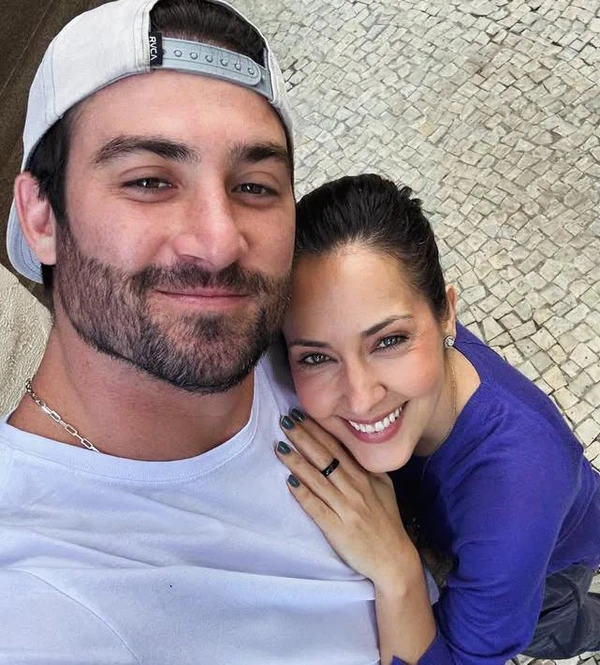 Maytê Piragibe e o atual namorado, o surfista Leonardo Balthazar por Reprodução/Instagram