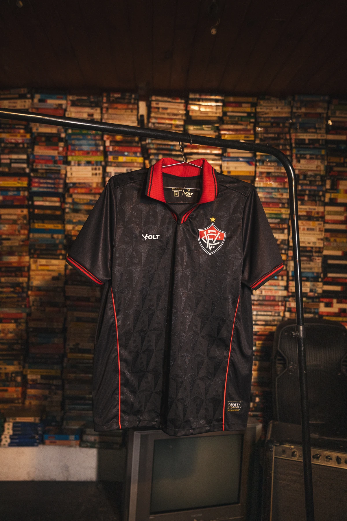 Novo terceiro uniforme do Vitória  por Igor Pola/Volt Sport  