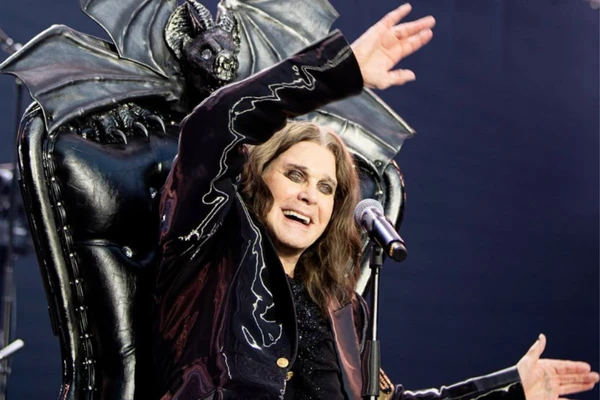 Ozzy Osbourne - 22 de julho - 76 anos por Reprodução | Instagram