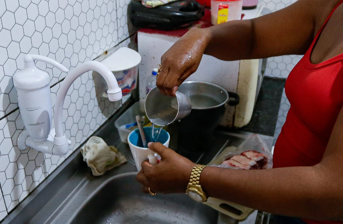Problemas com a falta de água em Salvador por Arisson Marinho/CORREIO