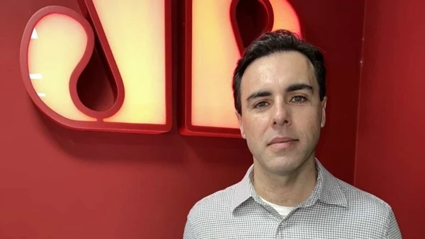 Rafael Colombo por Reprodução