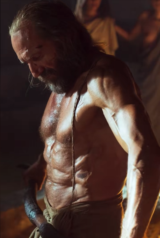 Ralph Fiennes por Reprodução | TikTok