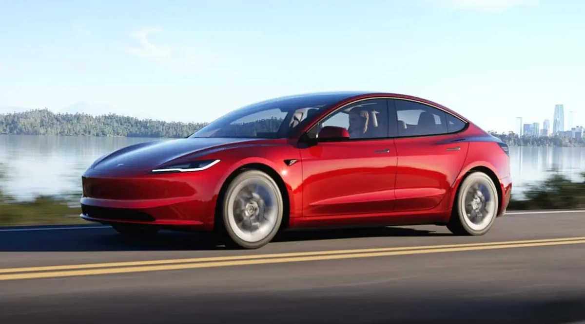 Tesla Model 3, elétrico por Divulgação