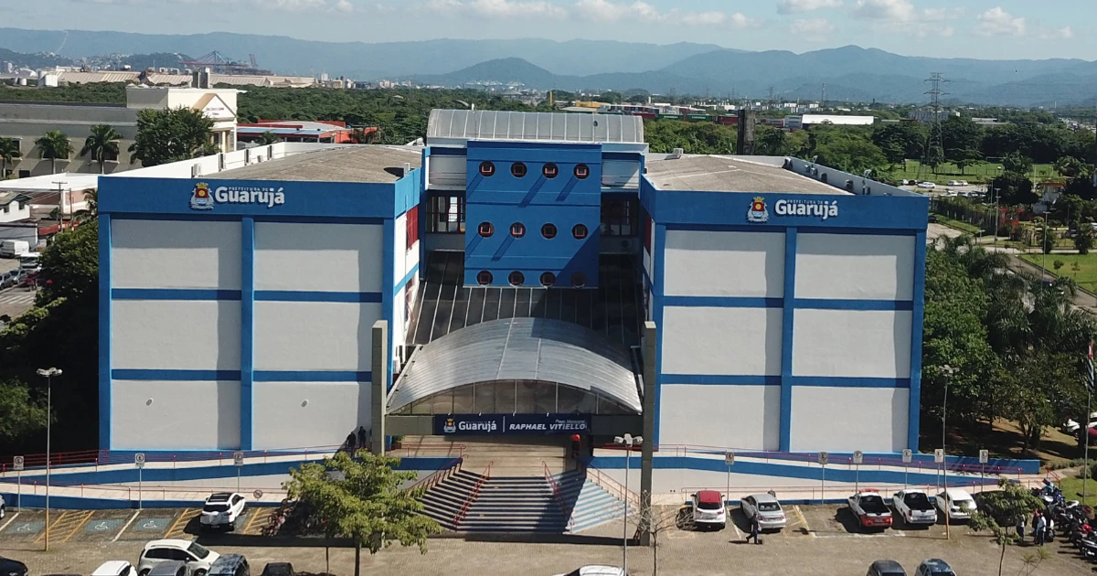 Imagem - Prefeitura realiza concurso público com mais de 800 vagas e salários que chegam a R$ 6,9 mil