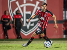 Imagem - Cáceres tem lesão confirmada e será desfalque do Vitória por tempo indeterminado