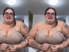 Imagem - Thais Carla mostra corpo após perder 50 kg e tirar cinta modeladora