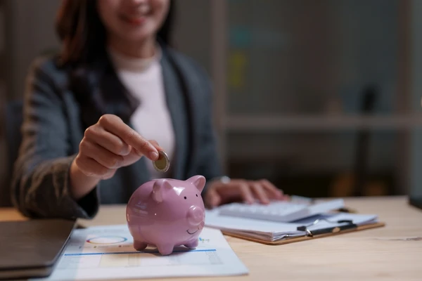 A organização das finanças é essencial para evitar o endividamento por Reprodução