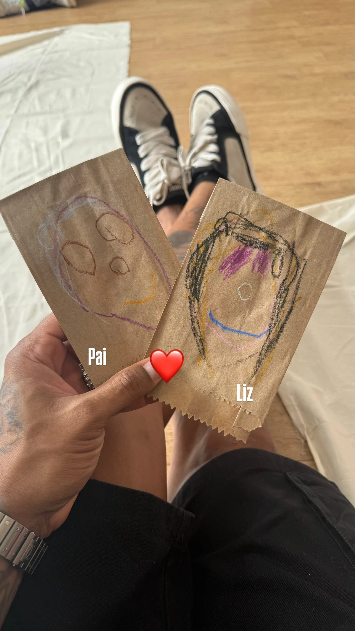 Desenhos feitos por Liz para Léo Santana por Reprodução / Redes Sociais