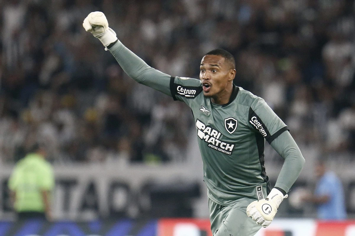 John por Vitor Silva/Botafogo 