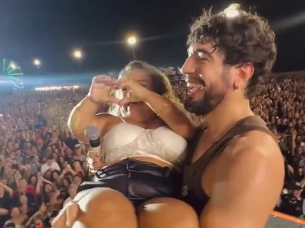 Nattan paga R$ 1 mil para homem beijar mulher com nanismo em show por Reprodução/Instagram