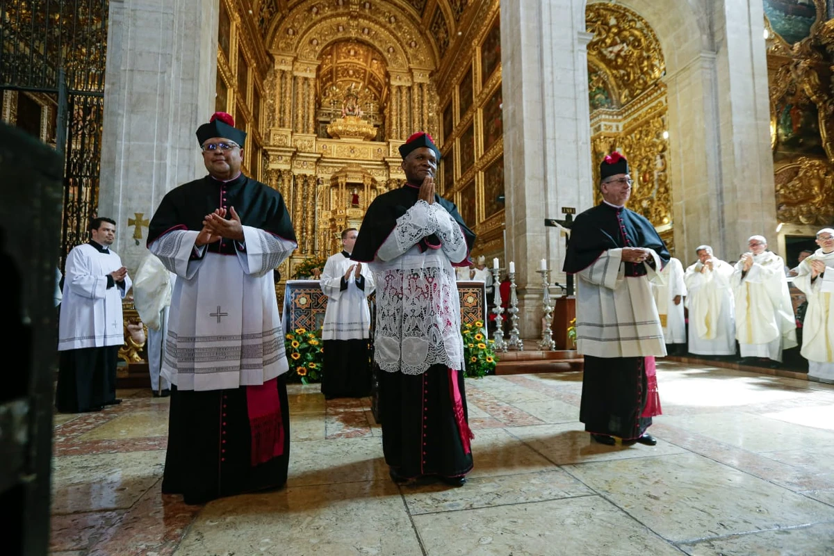 Nomeação de cônegos na Catedral Basílica do Santíssimo Salvador