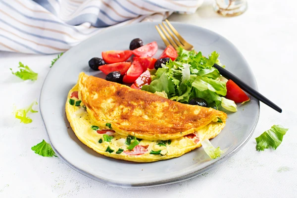 Omelete é um prato rico em proteinas por Shutterstock