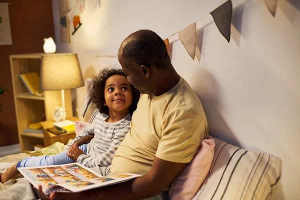 Pais e filhos por Shutterstock