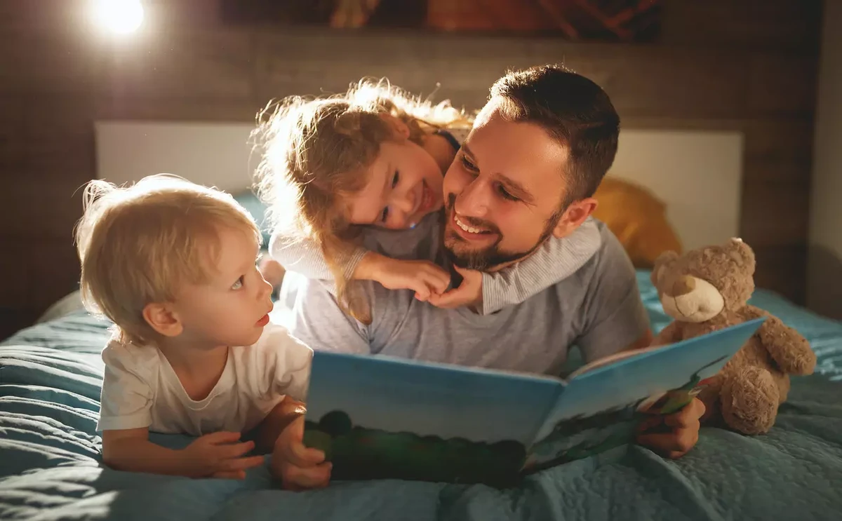 Pais e filhos por Shutterstock