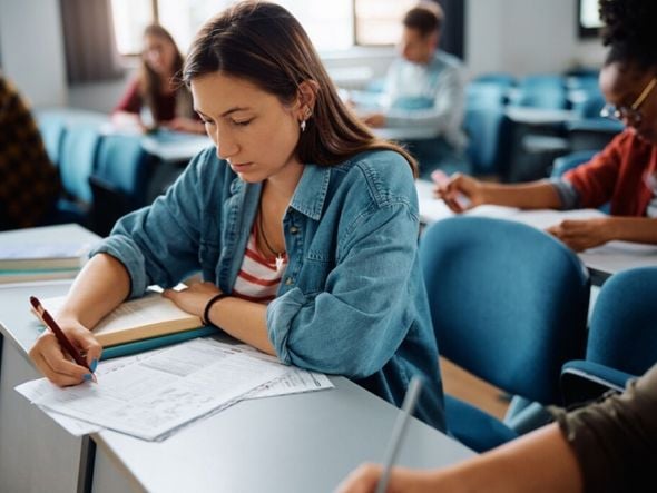 Imagem - Prefeitura abre concurso de nível fundamental e médio com salários de até R$ 11 mil