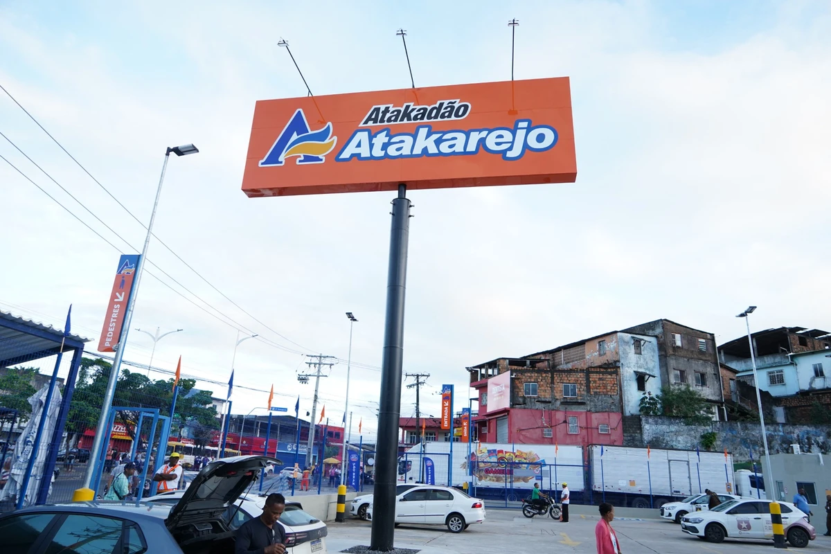 Atakarejo inaugura nova loja em Plataforma e gera 300 empregos diretos