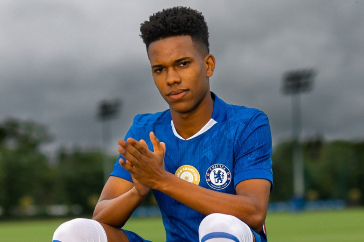 Estêvão (Chelsea) por Divulgação/Chelsea